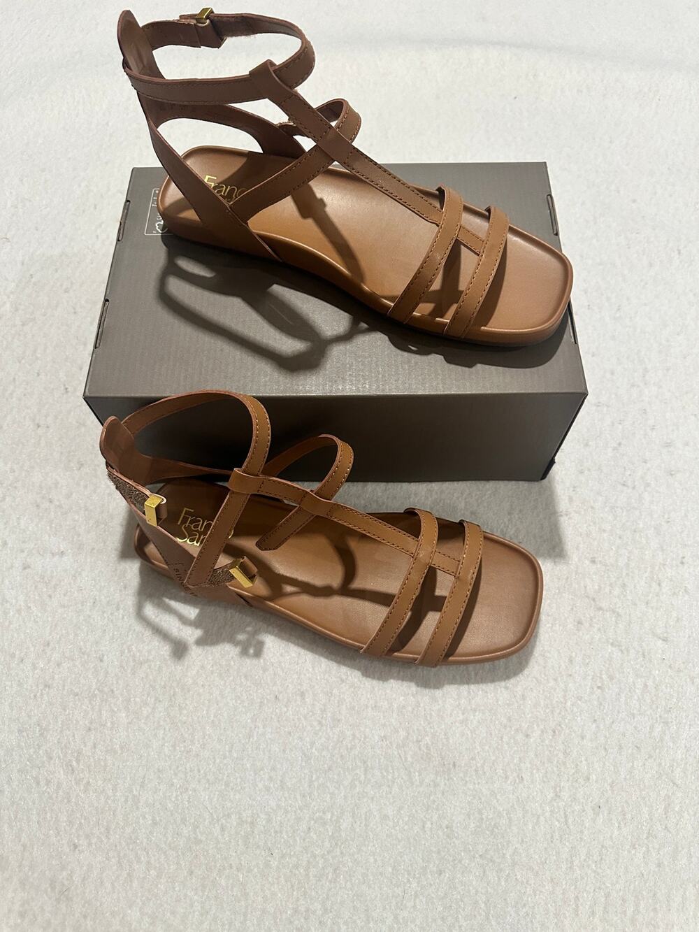 Franco Sarto Womens 10M Tan Brown Strappy Gladiator Flat Sandals NIB